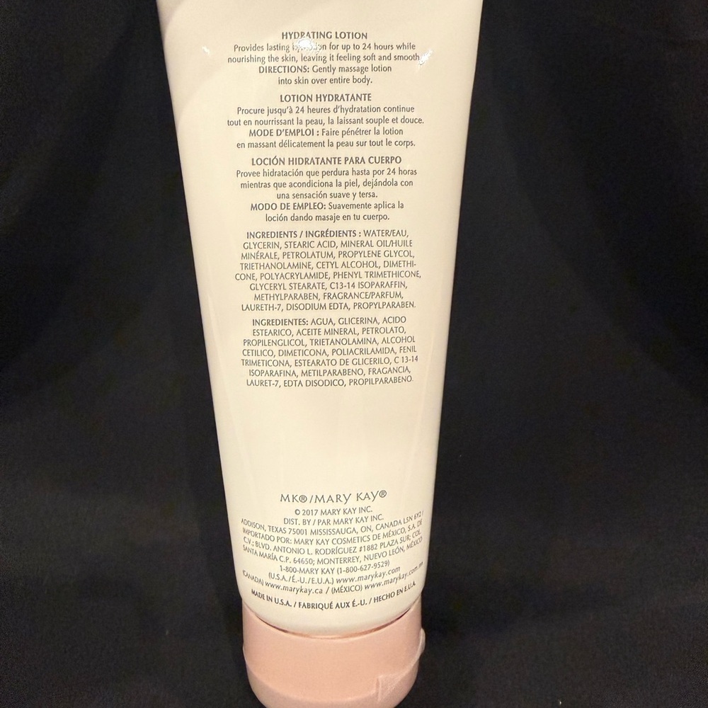 Mary Kay Hello Clean Set 2-in-1 Body Wash & Shave Gel and Hydrating Lotion - Picture 5 of 5
